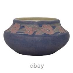Newcomb College 1929 Arts and Crafts Pottery Freesia Blue Low Bowl (Simpson)