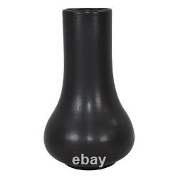 Newcomb College Gun Metal Black 1910-15 Arts And Crafts Pottery Vase 215 (Meyer)