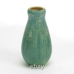 Newcomb College Pottery 1913 floral gourd vase Arts & Crafts matte blue green AM