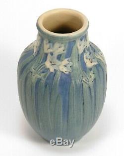Newcomb College Pottery 1916 Narcissus vase AFS Arts & Crafts matte blue green