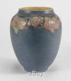 Newcomb College Pottery 1924 jonquil vase Irvine Arts & Crafts matte blue green