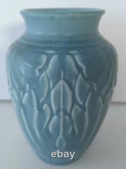 Nice Rookwood Matte Arts & Crafts Vase, Circa 1939, in Excellent Condition