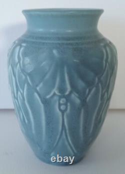 Nice Rookwood Matte Arts & Crafts Vase, Circa 1939, in Excellent Condition