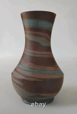 Niloak Arts & Crafts Mission Swirl Art Pottery 6 Vase