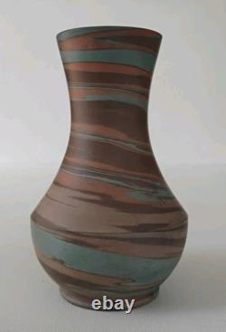 Niloak Arts & Crafts Mission Swirl Art Pottery 6 Vase