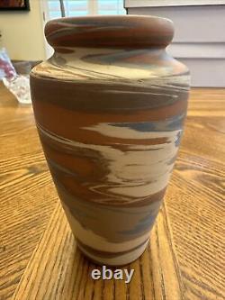 Niloak Mission Swirl Pottery Vase Arts & Crafts Era 6.25 H X 3.5 W Paper Label