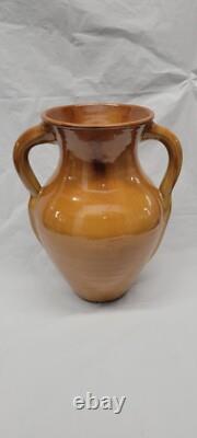 North Carolina pottery 2 handle handle tan 10.75 inch Vintage Amphora # 5693