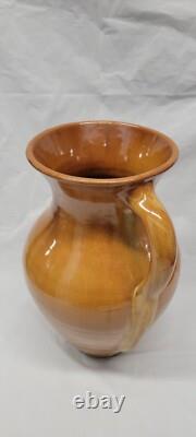 North Carolina pottery 2 handle handle tan 10.75 inch Vintage Amphora # 5693