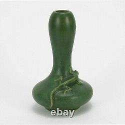 Oakwood Cambridge Pottery 6 3/8 gourd vase with lizard arts & crafts matte green