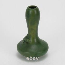 Oakwood Cambridge Pottery 6 3/8 gourd vase with lizard arts & crafts matte green