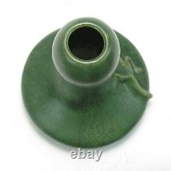 Oakwood Cambridge Pottery 6 3/8 gourd vase with lizard arts & crafts matte green