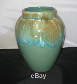 Outstanding Arts & Craft Robinson Ransbottom Large Aqua Drip Glazed Oil Jar 12