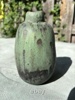 Outstanding Maigon Daga Studio Pottery Weed Pot Vase Arts & Crafts Style