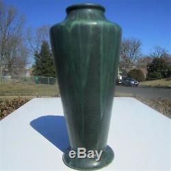 PETERS & REED 1920s ZANE POTTERY SHADOW WARE MATTE GREEN ARTS CRAFTS DESIGN VASE