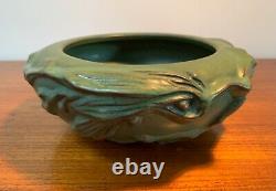 Peters & Reed PERECO Vines Pottery, Thick Green Matte Bowl, Arts & Crafts, Mission