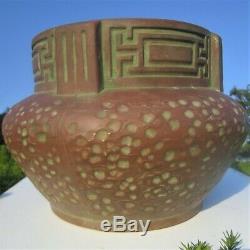 Peters Reed Zane Ware Matte Moss Aztec Arts & Crafts Hammered Pottery Jardiniere