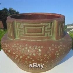 Peters Reed Zane Ware Matte Moss Aztec Arts & Crafts Hammered Pottery Jardiniere