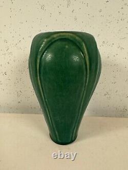 Pewabic Pottery Detroit 2004 Arts & Crafts Style Matte Green Vase