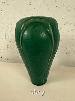 Pewabic Pottery Detroit 2004 Arts & Crafts Style Matte Green Vase