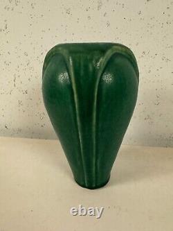 Pewabic Pottery Detroit 2004 Arts & Crafts Style Matte Green Vase