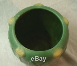 RARE 2-Color Antique HAMPSHIRE Pottery Dandelion Vase, Grueby Era. Arts & Crafts