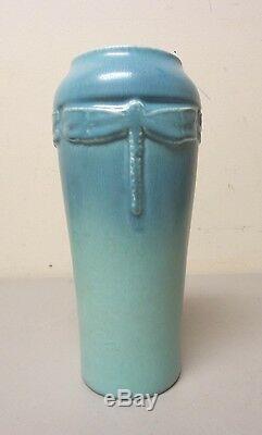 ROOKWOOD ARTS & CRAFTS ART POTTERY 9.5 VASE #2325, MATTE FINISH, c. 1922