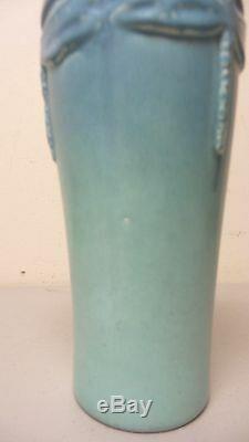 ROOKWOOD ARTS & CRAFTS ART POTTERY 9.5 VASE #2325, MATTE FINISH, c. 1922