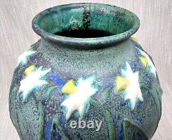 Rare Large Jemerick Studio Pottery Arts and Crafts Matte Green Jonquil Vase