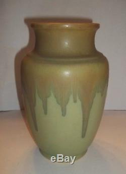 Rare Vintage Roseville Arts & Crafts Pottery Matte CARNELIAN Vase Green Antique