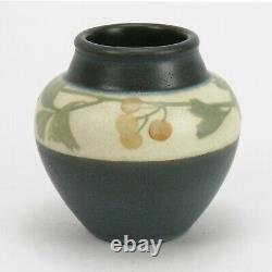 Rookwood Pottery 4 1/8 LNL matte vellum gray green ginko berry arts & crafts