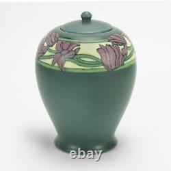 Rookwood Pottery 7 3/4 SEC matte vellum gray floral cov'd jar arts & crafts