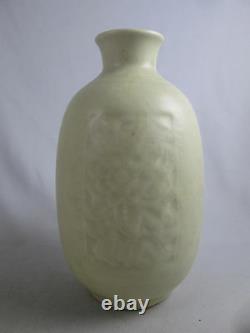 Rookwood Pottery Matte Cream Flower Vase 6376 Arts & Crafts 1933