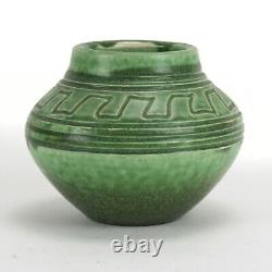 Rookwood Pottery Ruben Menzel carved matte green Z series vase Arts & Crafts'01