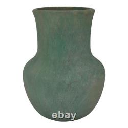 Roseville Early Carnelian Green 1916 Arts And Crafts Pottery Ceramic Vase