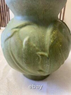 Roseville Early Velmoss Matte Green Arts & Crafts Vase 1916 131-8
