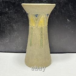 Roseville Mostique Gray 1916 Arts And Crafts Pottery Yellow Flower Vase 164-10