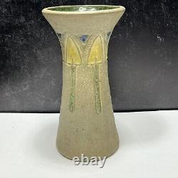 Roseville Mostique Gray 1916 Arts And Crafts Pottery Yellow Flower Vase 164-10