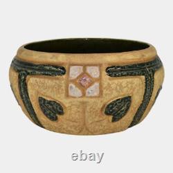 Roseville Mostique Tan 1916 Vintage Arts and Crafts Pottery Ceramic Bowl