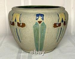 Roseville Pottery, Mostique Jardiniere, Arts & Crafts, Indian Influenced, Nice