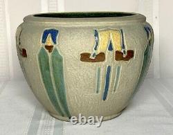 Roseville Pottery, Mostique Jardiniere, Arts & Crafts, Indian Influenced, Nice