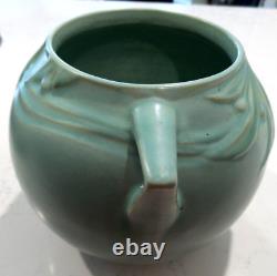 Roseville Pottery Velmoss Ball Vase Green measures 7 1/2Hx8to Handles