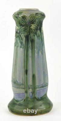 Roseville Pottery Vista 15 Arts & Crafts Vase, Shape 120-15