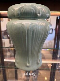 Royal Haeger Arts & Crafts Mission Revival Matte Green Amaryllis Vase 12 Greuby