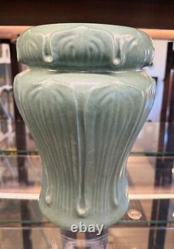 Royal Haeger Arts & Crafts Mission Revival Matte Green Amaryllis Vase 12 Greuby