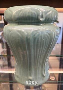 Royal Haeger Arts & Crafts Mission Revival Matte Green Amaryllis Vase 12 Greuby