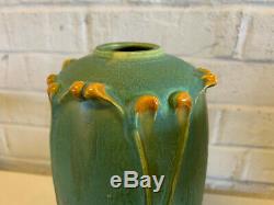 Scott Draves Door Pottery Arts & Crafts Style Green Art Pottery Vase Floral Dec
