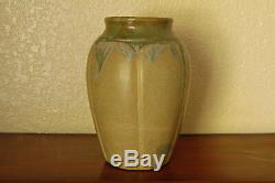 Stunning Vintage Zanesville Stoneware Arts & Crafts #795 Pottery Vase Verdantone