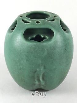 TECO Pottery organic Vase Pot Matte Green Arts Crafts Fritz Albert USA vtg