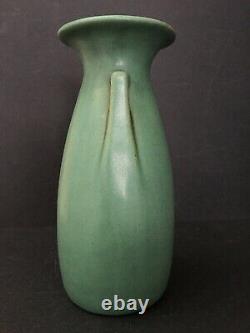 Teco 9 1/8 Tall Double Buttress Vase Arts & Crafts Prairie School Design