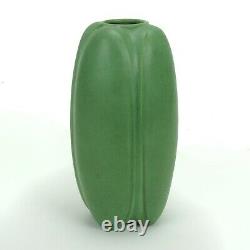 Teco Pottery 10 matte green 4 lobed ovoid vase shape 112 Arts & Crafts Gates